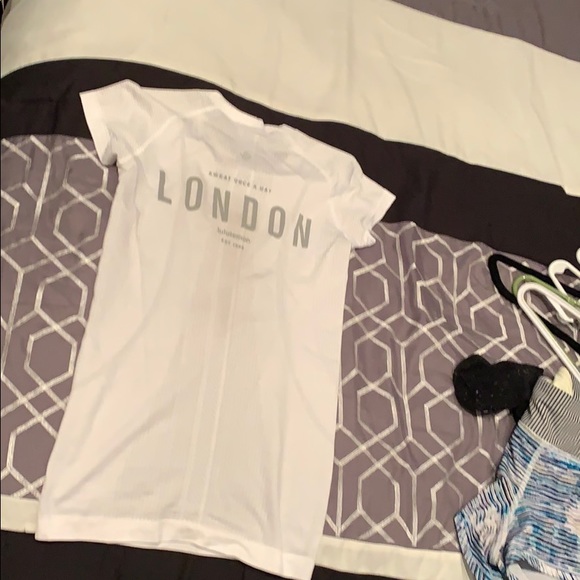 Lululemon! - Picture 2 of 3